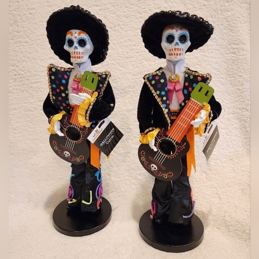 New Dia de los Muertos Resin Mariachi Skeleton with Guitar Decoration bundle of2